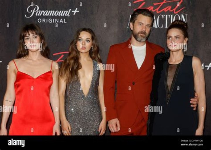 Alyssa Jirrels Joshua Jackson