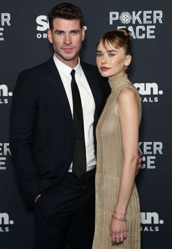 Emma Watson Liam Hemsworth Flirting