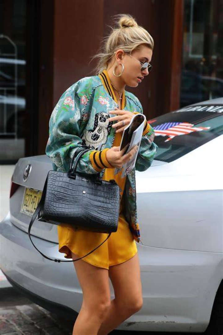 Hailey Baldwin looking stylish