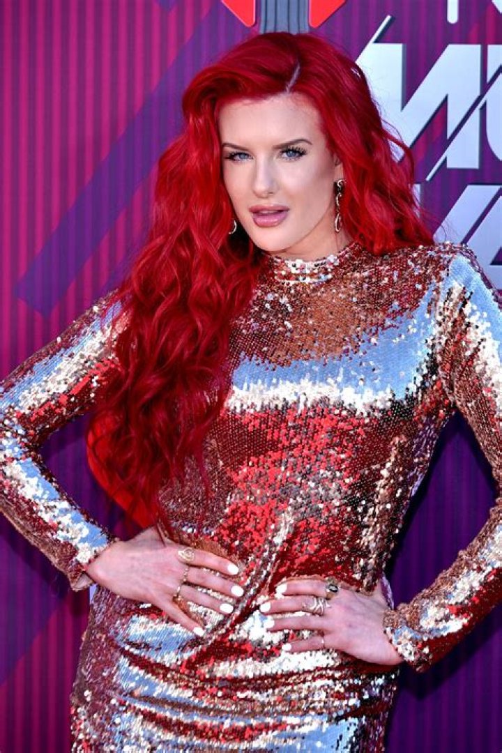 justina valentine