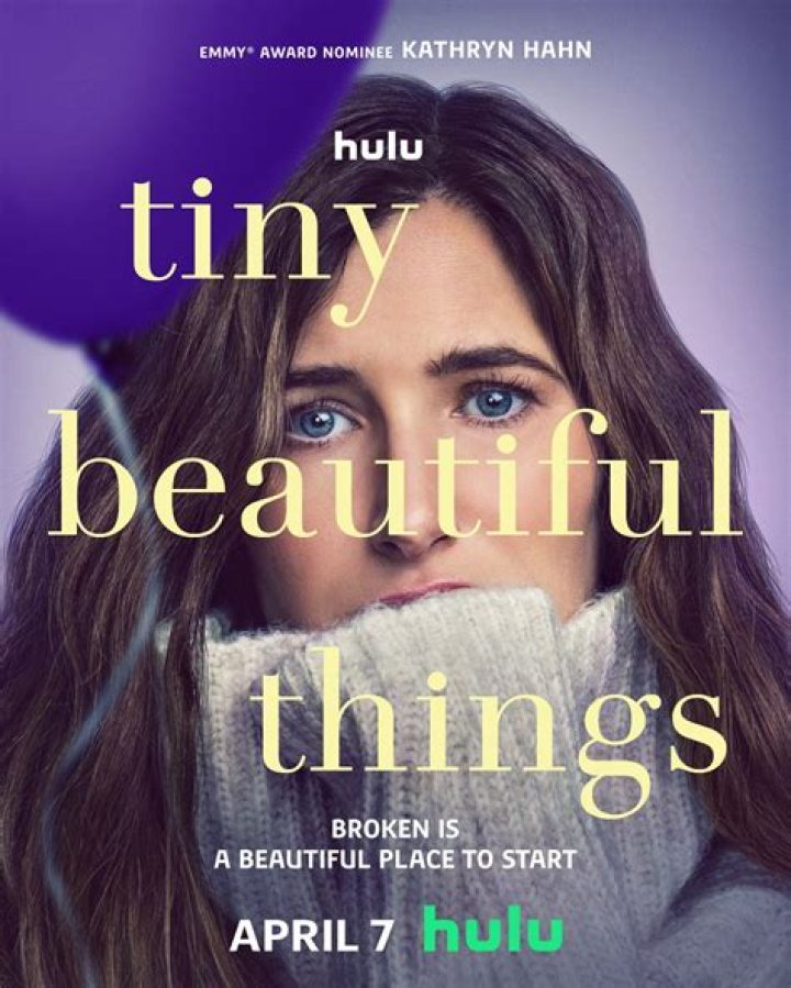 TINY PRETTY THINGS (L-R) LAUREN HOLLY as MONIQUE DUBOIS in episode 6 of TINY PRETTY THINGS. Cr. ELLY DASSAS/NETFLIX &copy; 2020