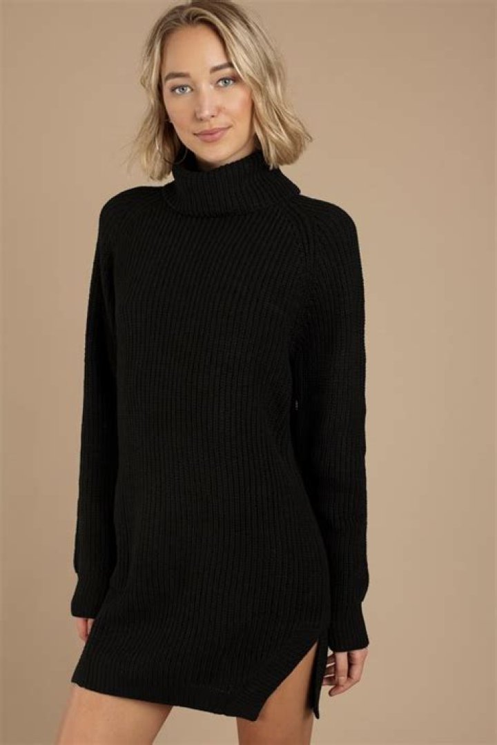 Tobi Knit While You&rsquo;re Ahead Olive Sweater Dress, $43